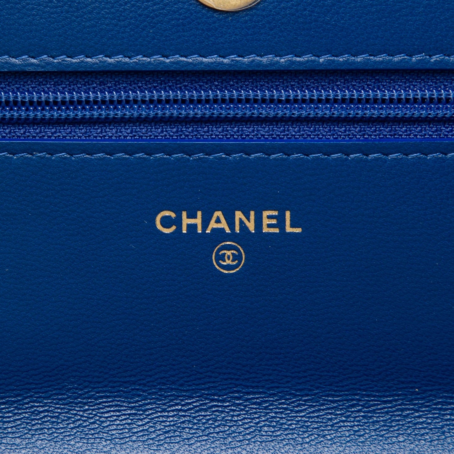 322608055 CHANEL 19 Lambskin Leather Matelassè Wallet on Chain Handbag Blue 5