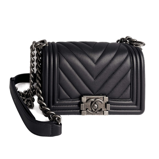 Second hand Chanel Boy Small Chevron Leather Flap Bag Navy - Tabita Bags