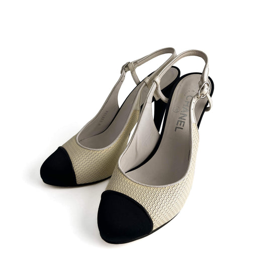 Second hand Chanel Cap - Toe Leather High Heel Pump 40 C Beige & Black - Tabita Bags