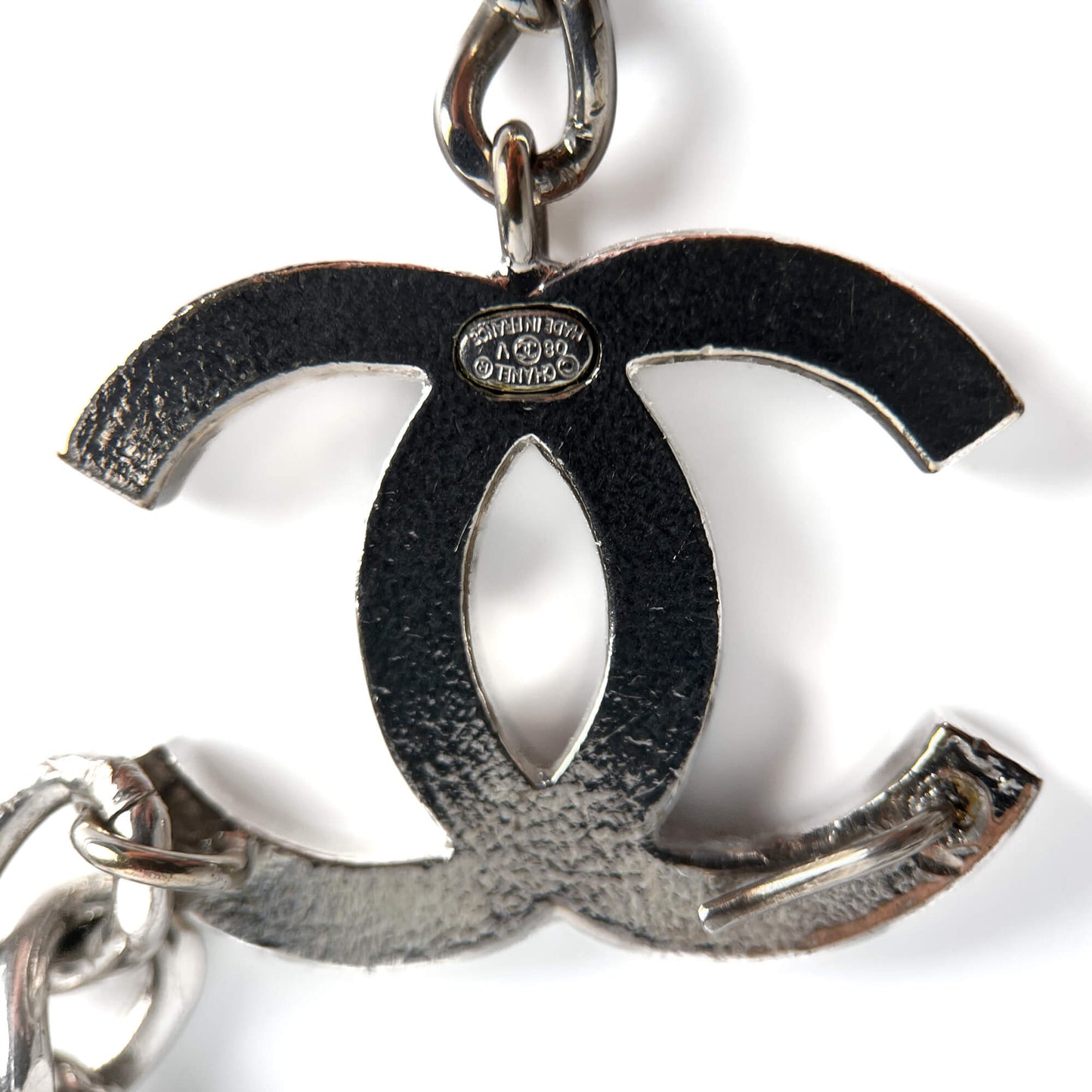 Second hand Chanel CC Metal Thin Belt 95 White - Tabita Bags