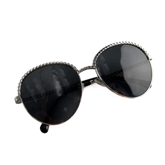 Second hand Chanel Chain Metal Sunglasses Black - Tabita Bags