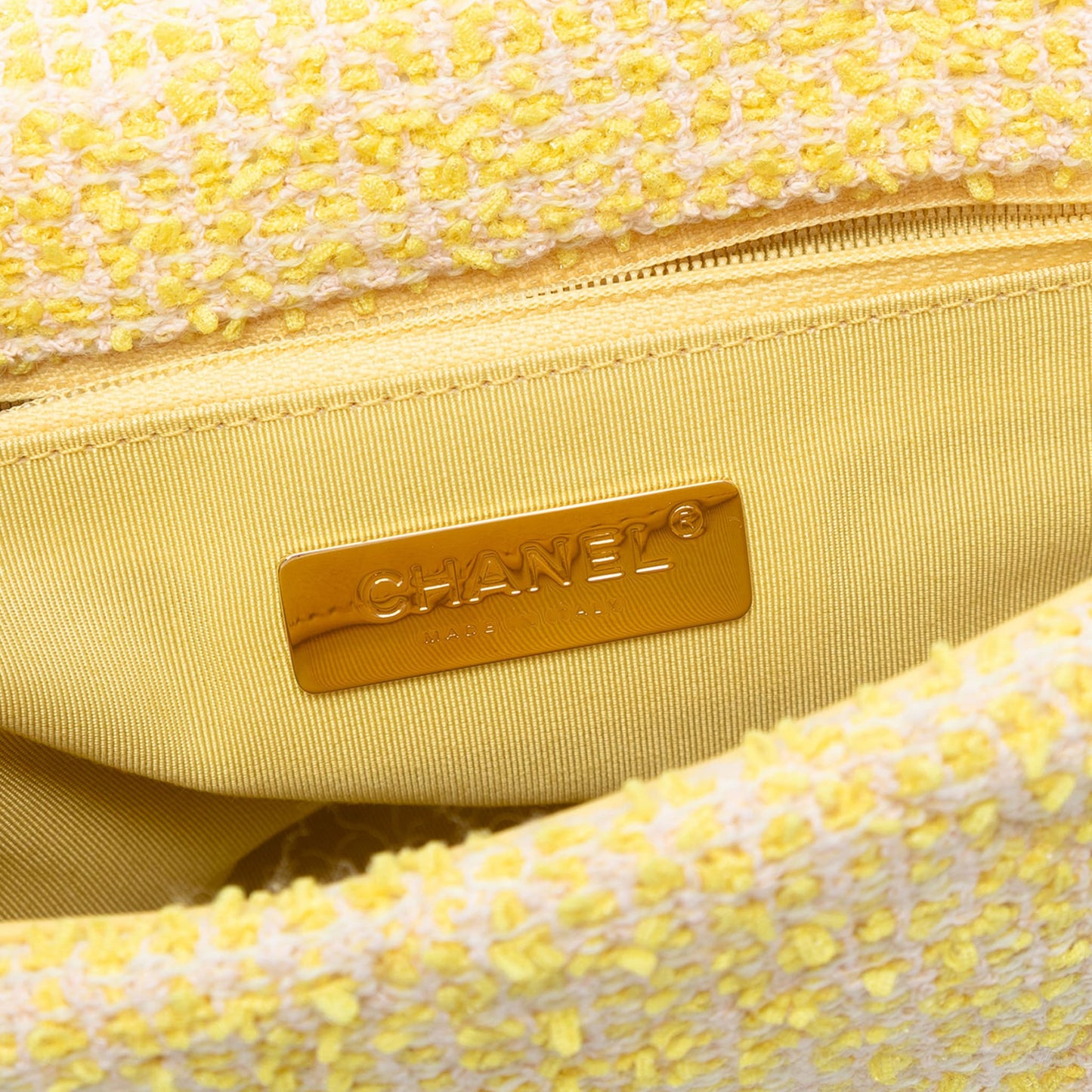 Second hand Chanel CHANEL 19 Medium Tweed Matelassè Flap Handbag Yellow - Tabita Bags