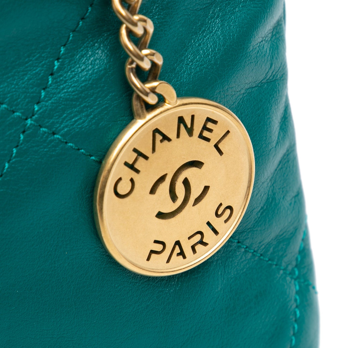 Second hand Chanel Chanel 22 Mini Leather Bucket Crossbody Green - Tabita Bags