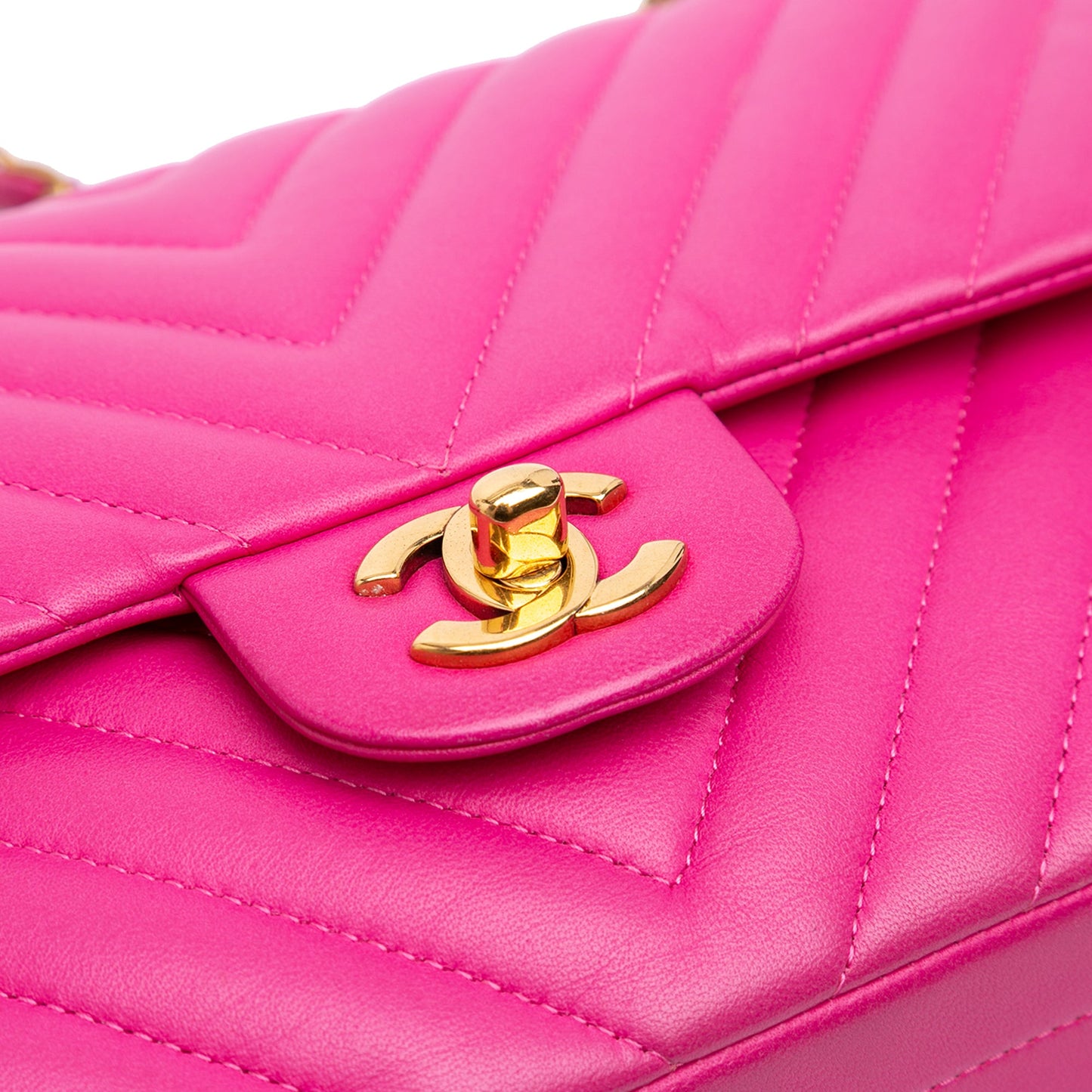 Second hand Chanel Classic Double Flap Medium Lambskin Leather Chevron Shoulder Bag Pink - Tabita Bags