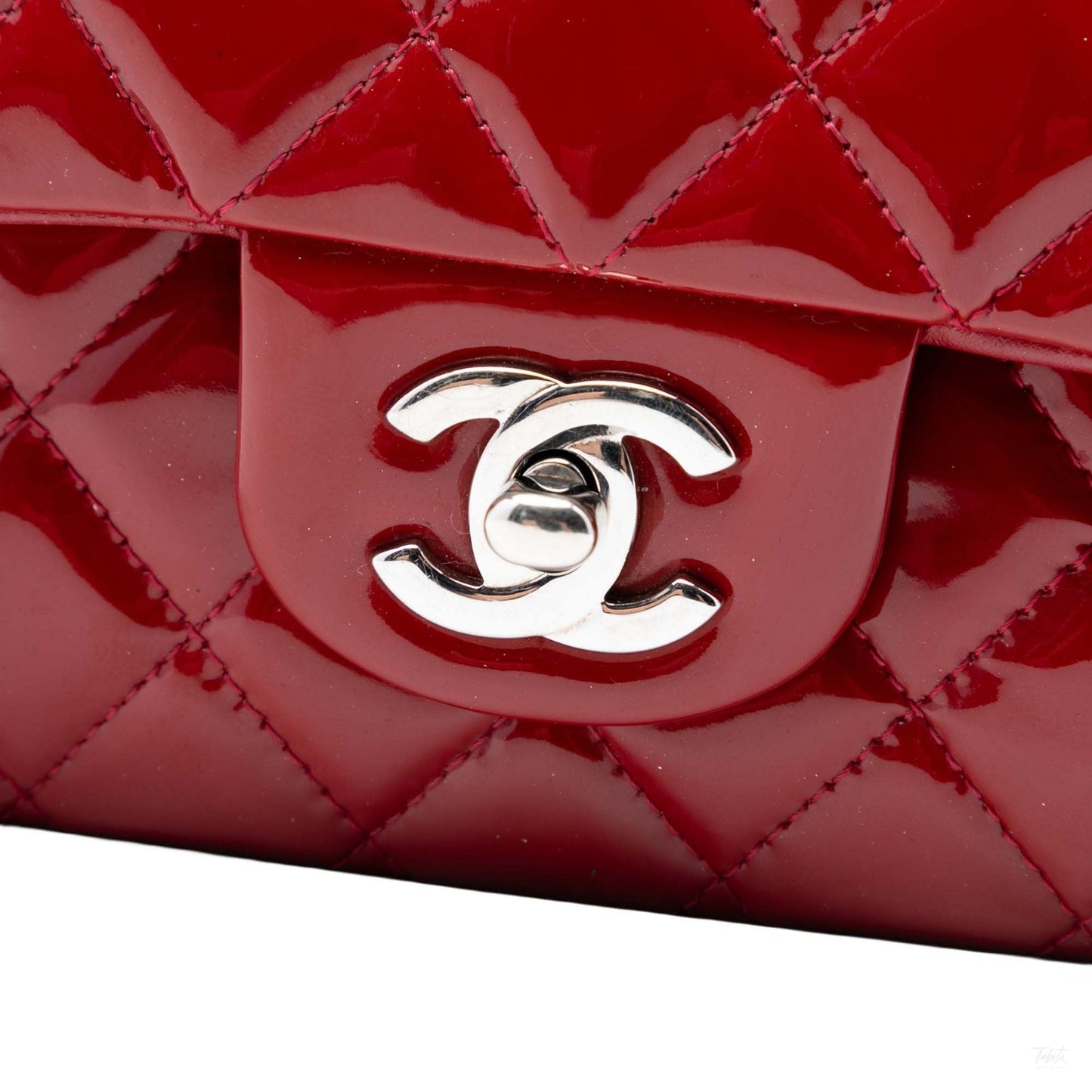 Second hand Chanel Classic Double Flap Medium Patent Leather Matelassè Shoulder Bag Red - Tabita Bags