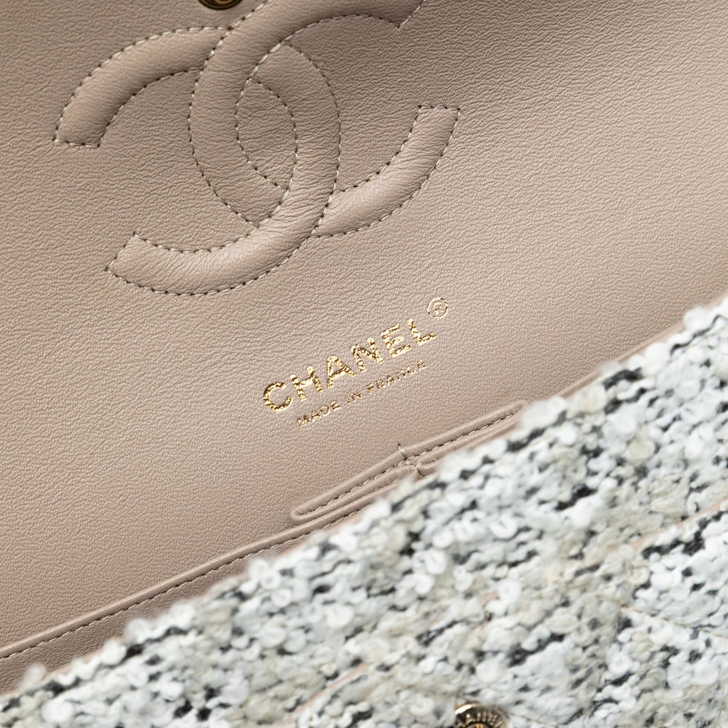 Second hand Chanel Classic Double Flap Medium Tweed Shoulder Bag White - Tabita Bags