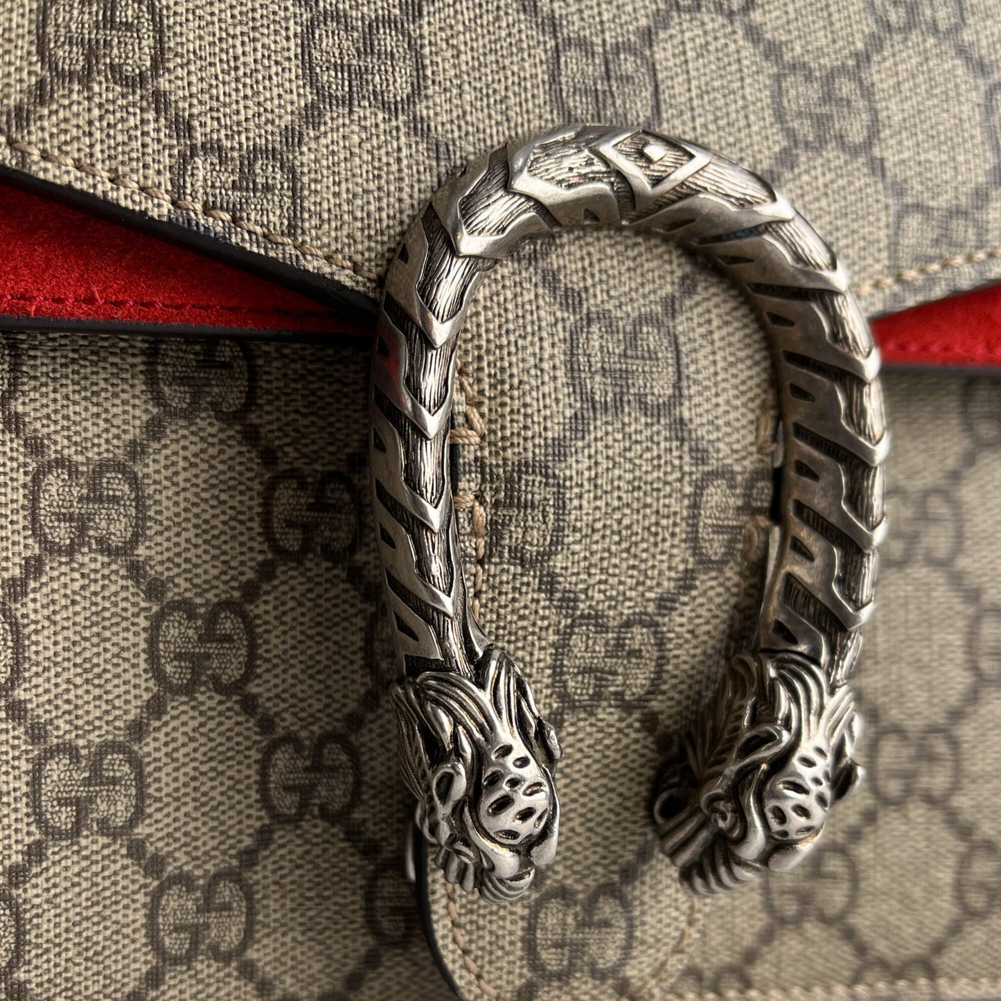 Second hand Gucci Dionysus Medium Canvas Flap Handbag GG Supreme - Tabita Bags