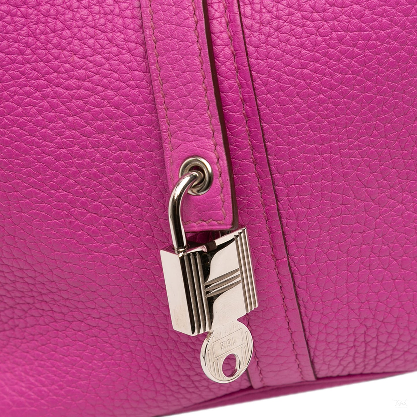 Second hand Hermes Picotin 22 Leather Lock Bucket Handbag Magnolia - Tabita Bags