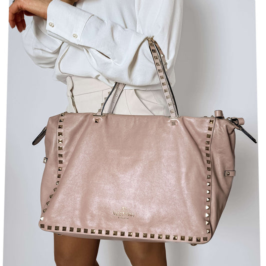 Second hand Valentino Garavani Rockstud Medium Calfskin Leather Tote Shoulder Bag Dust Pink - Tabita Bags