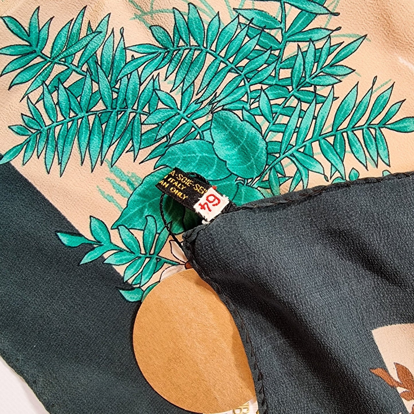 Second hand Gucci Flora Vintage Silk Foulard - Tabita Bags