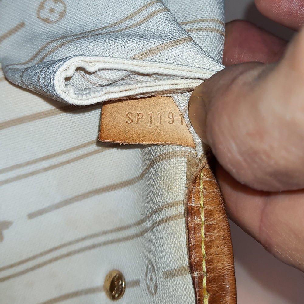 Second hand Louis Vuitton Neverfull MM Damier Azur N51107 - Tabita Bags