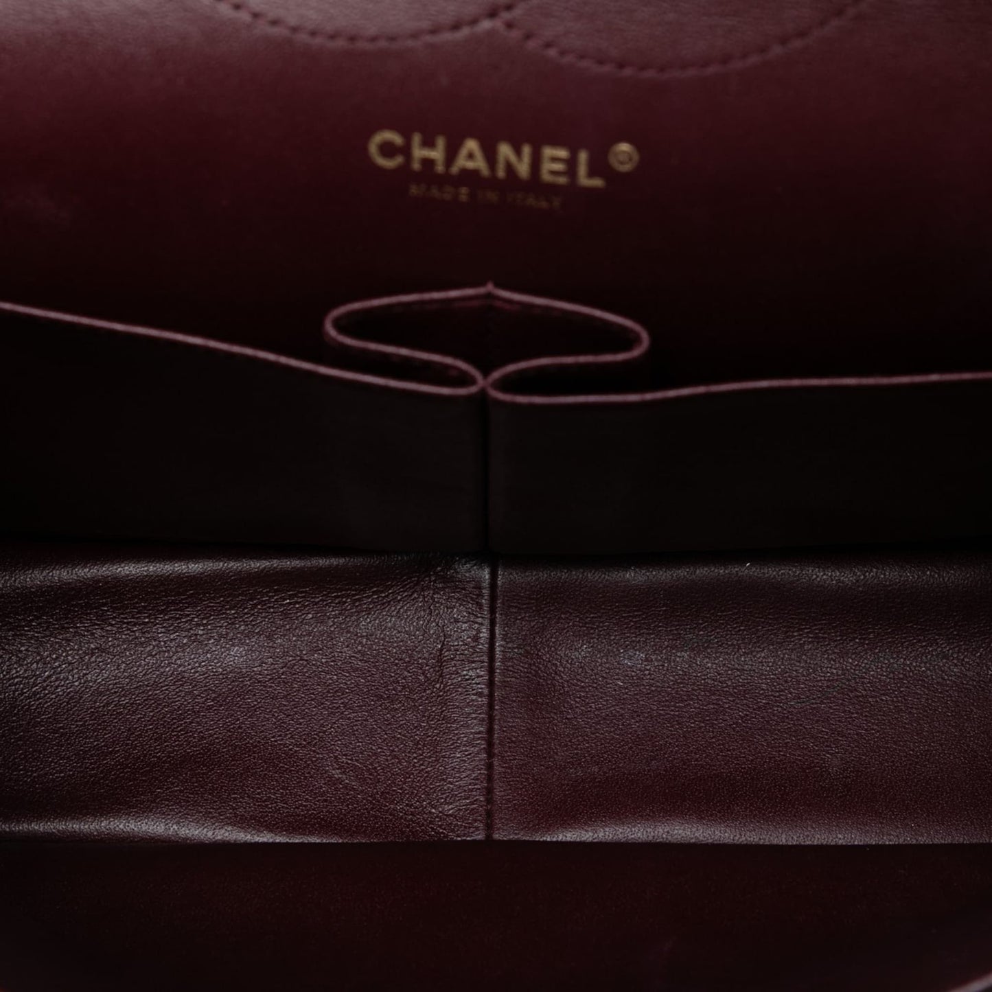 322512019 Chanel Jumbo Classic Caviar Double Flap Black 4