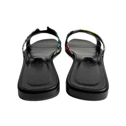 Sandali piatti Oasis 4 in Canvas Black 