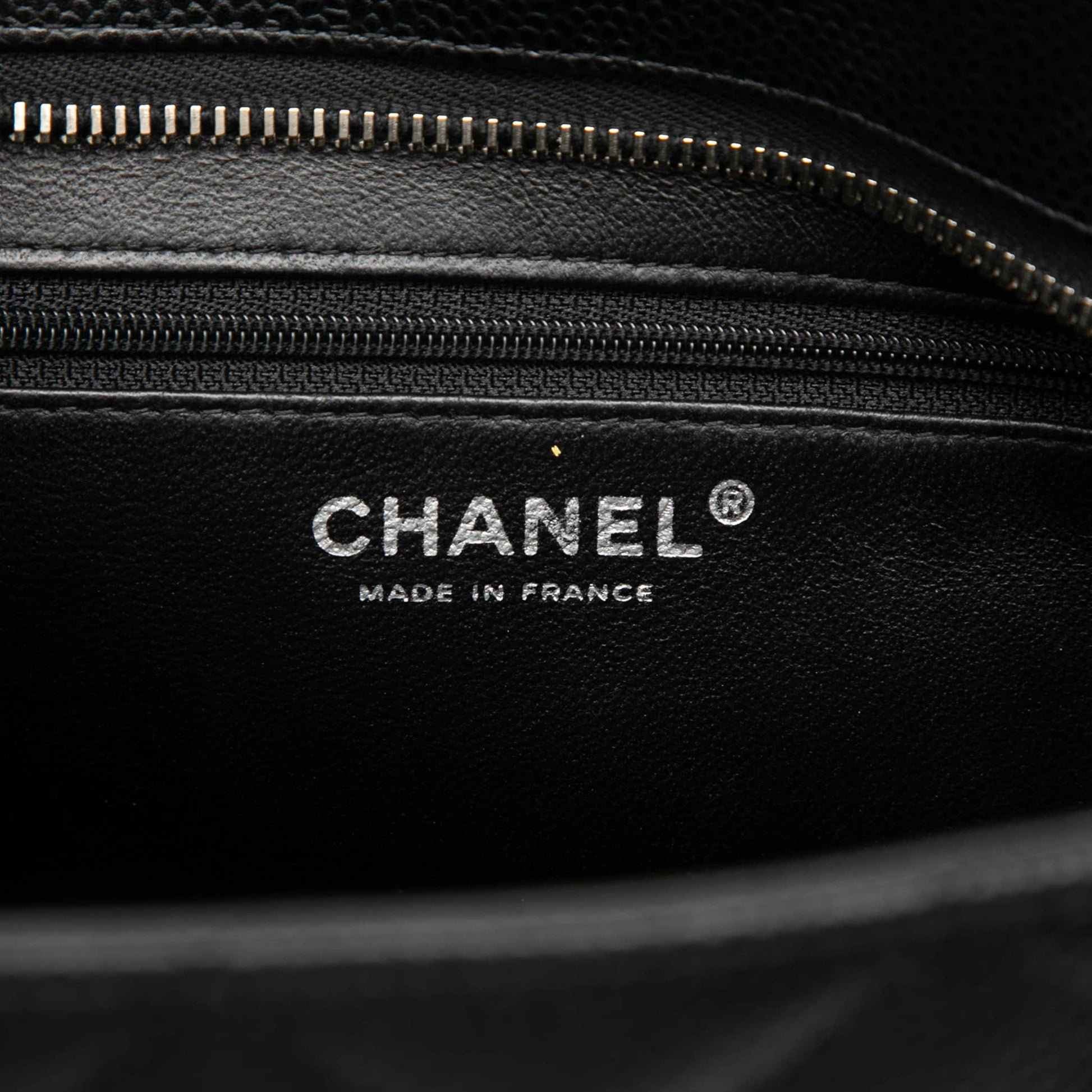 322606095 Chanel Caviar Medallion Tote Black 5