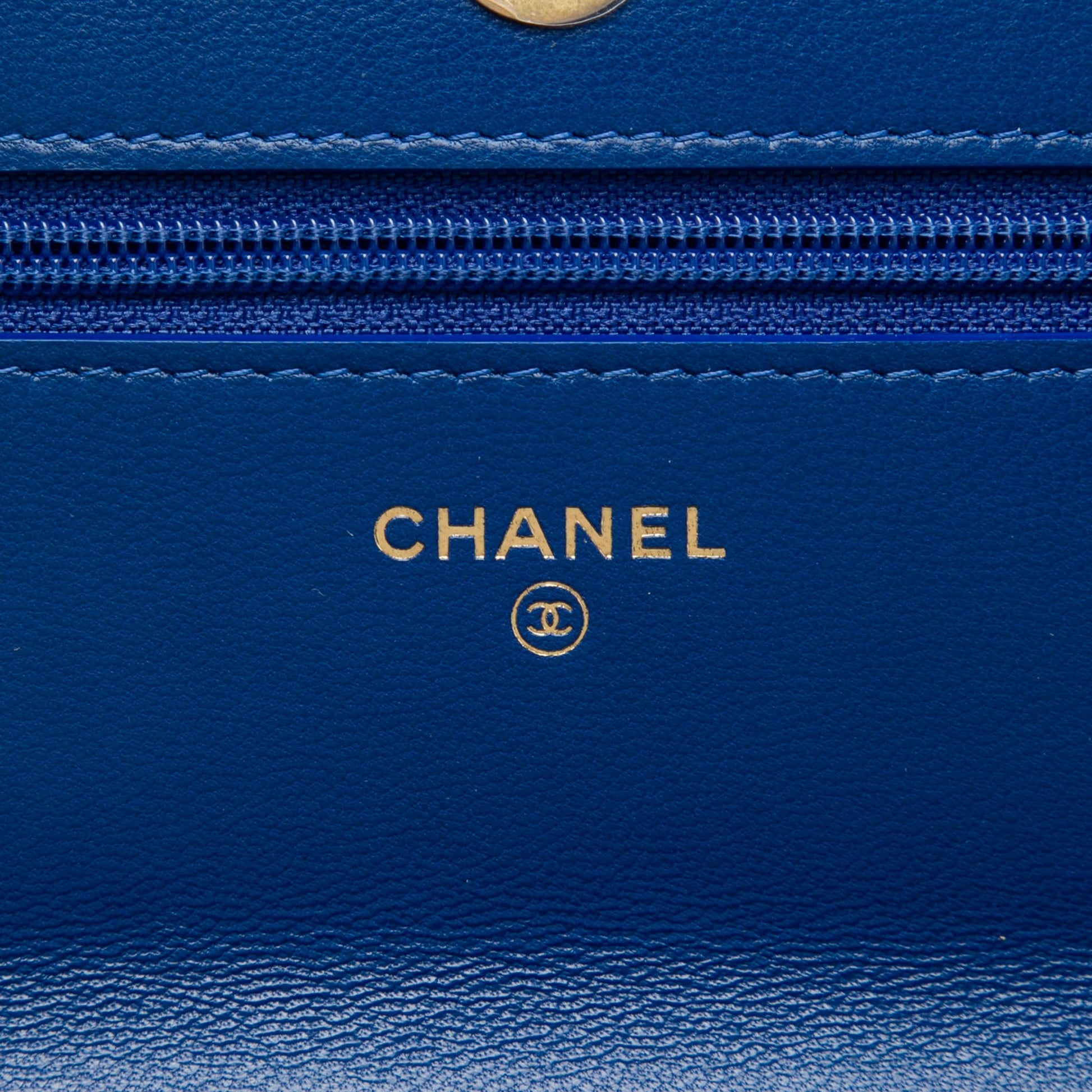 322608055 CHANEL 19 Lambskin Leather Matelassè Wallet on Chain Handbag Blue 5