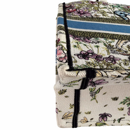 322608077 Dior Book Tote Medium Canvas Embroidery Handbag White (11)