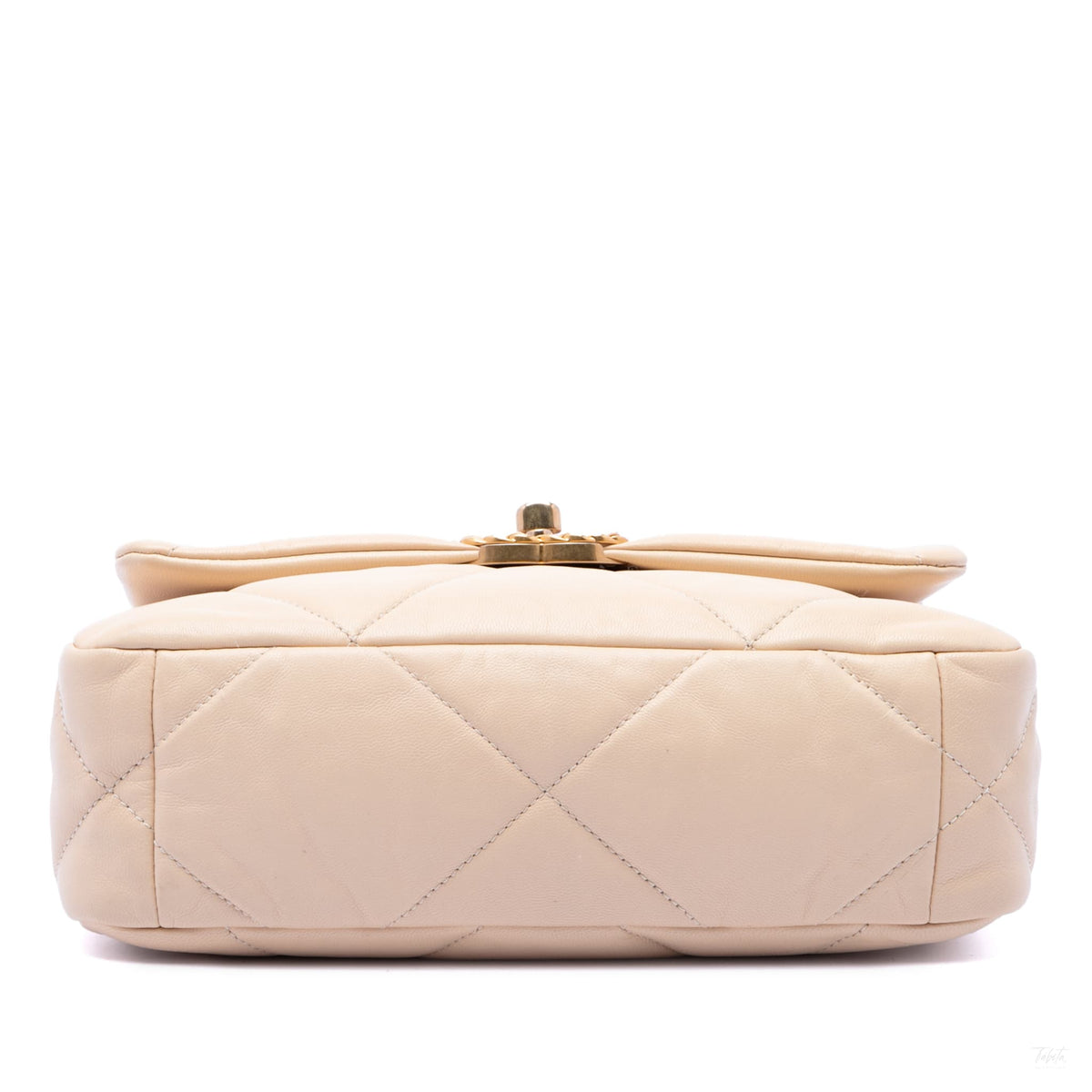 322609005 CHANEL 19 Medium Lambskin Leather Matelassè Flap Handbag Brown 3