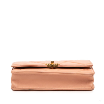 322609052 CHANEL 19 Lambskin Leather Matelassè Wallet on Chain Handbag Pink 3