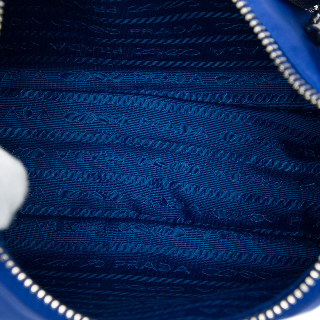 Re-Edition 2005 Econyl Nylon Pouch Crossbody Blue
