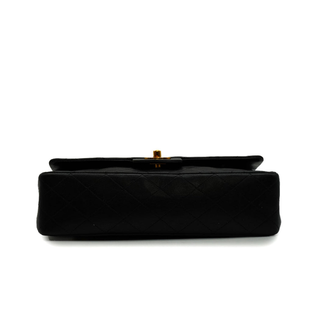 Vintage Classic Double Flap Medium Lambskin Leather Matelassè Shoulder Bag Black