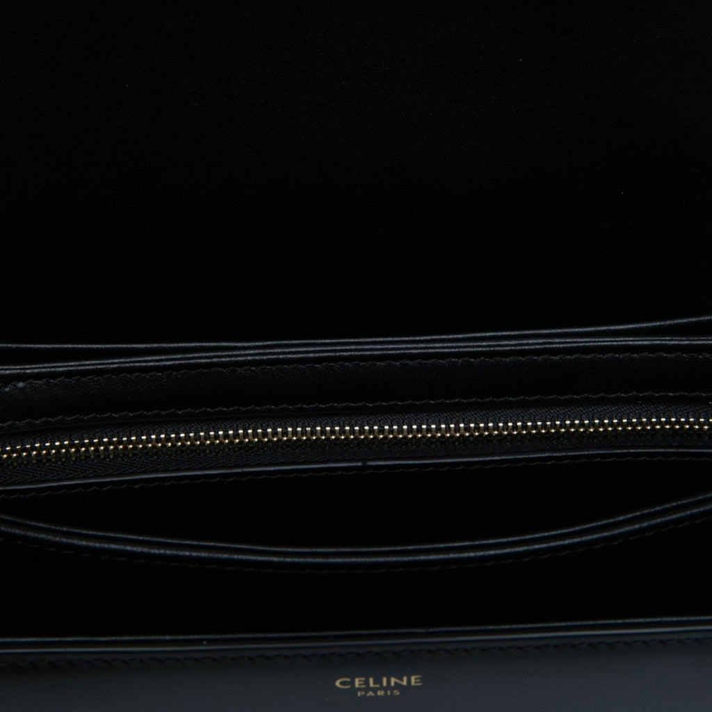 322610087 Triomphe Classique Shiny Calfskin Leather Flap Crossbody Black 4