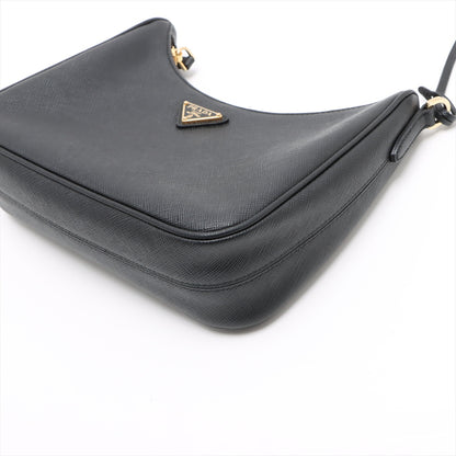 Re-Edition 2005 Leather Pouch Crossbody Black 
