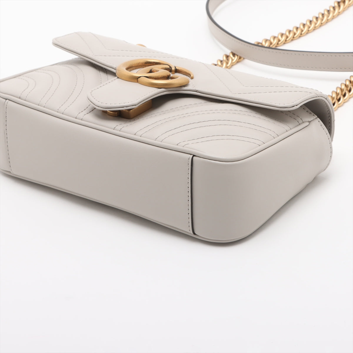 GG Marmont Small Leather Chevron Flap Shoulder Bag Beige