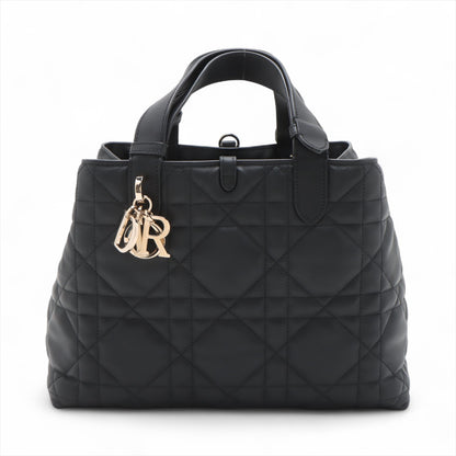 Toujours Medium Calfskin Leather Macrocannage Pouch Tote Handbag Black
