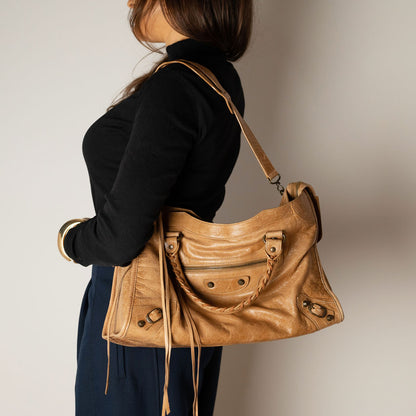 City Leather Shoulder Bag Beige