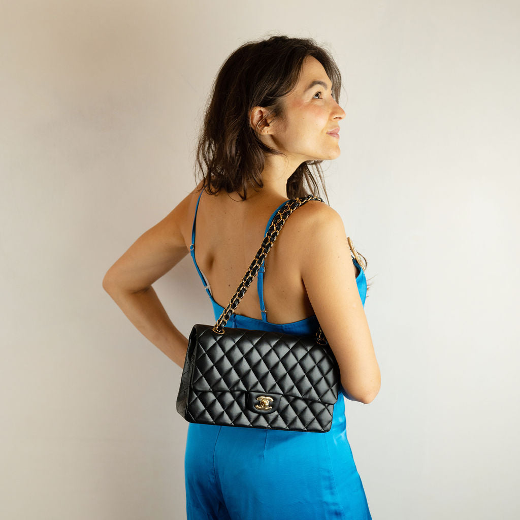 Classic Double Flap Medium Leather Matelassè Shoulder Bag Black