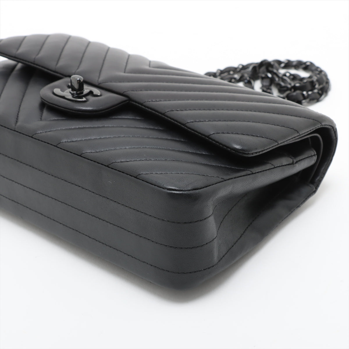 Classic Double Flap Medium Lambskin Leather Chevron Shoulder Bag Black