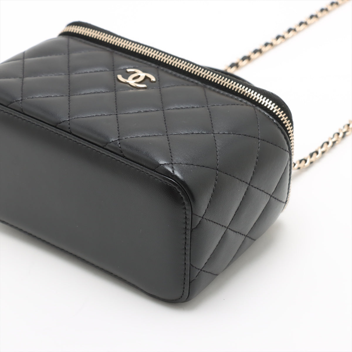 Vanity Case Small Lambskin Leather Quilted with Chain Handbag Black