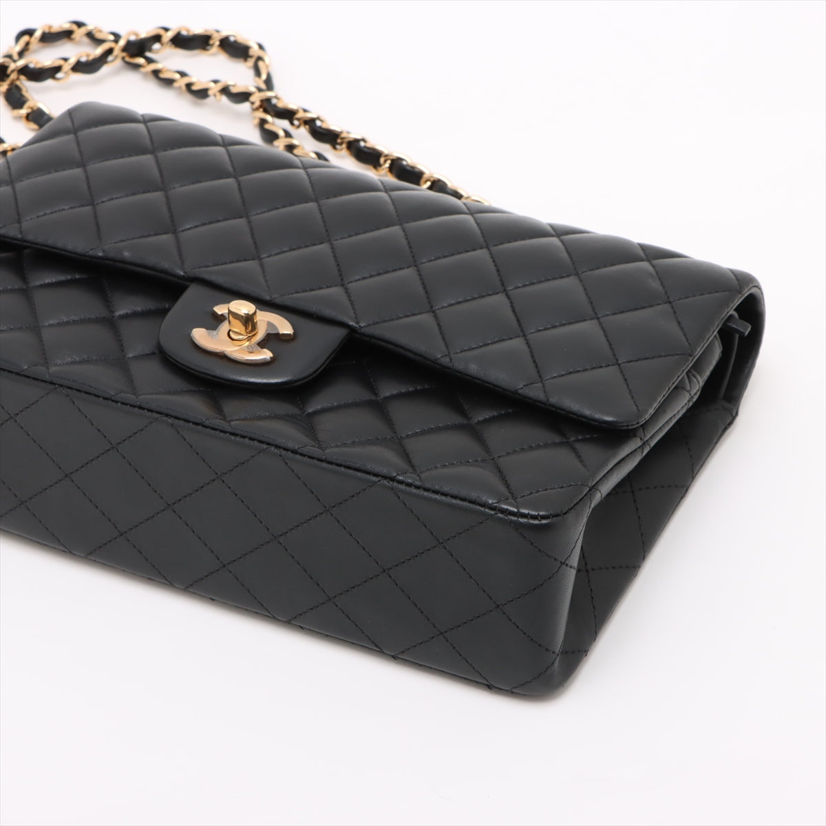 Classic Double Flap Medium Leather Matelassè Shoulder Bag Black