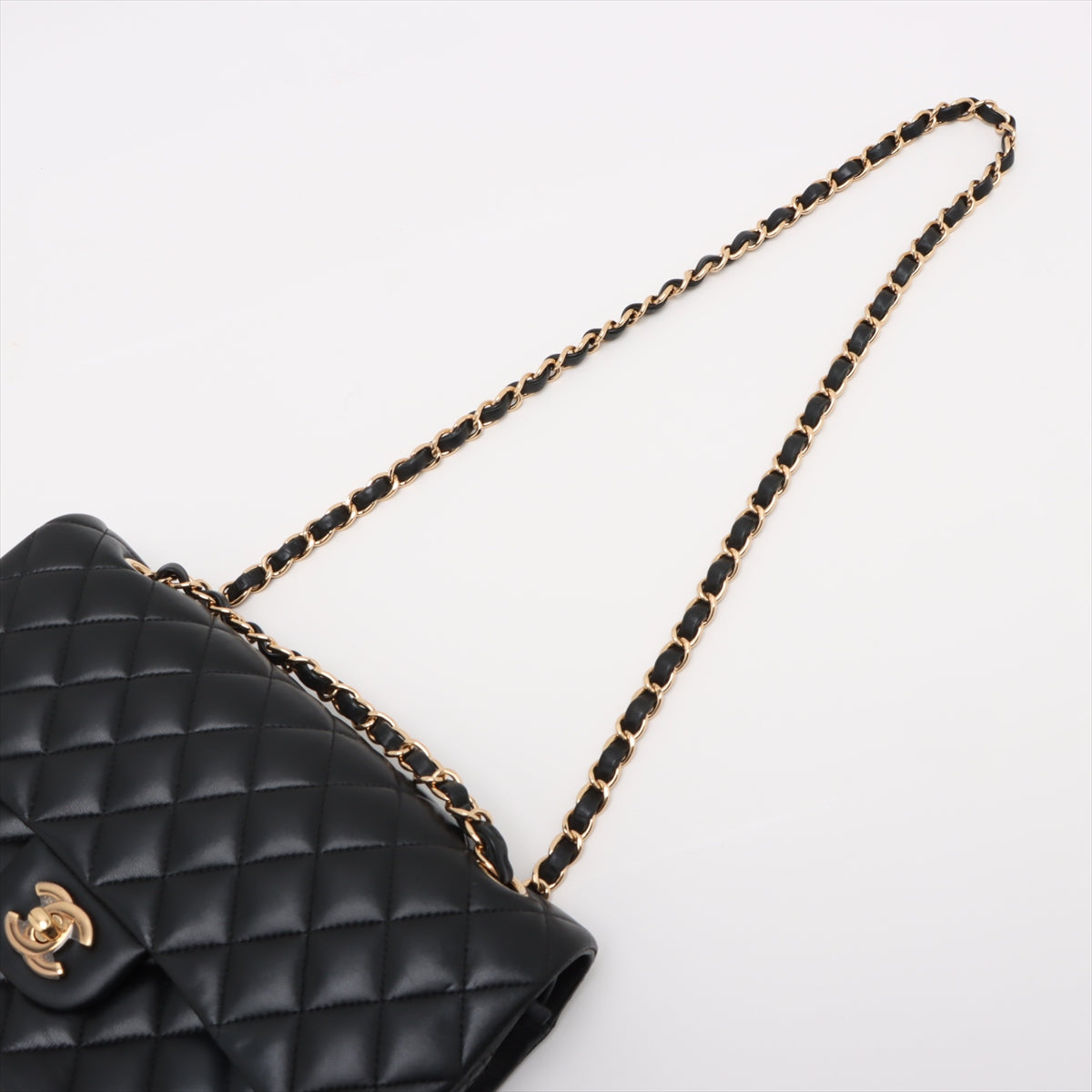 Classic Double Flap Medium Leather Matelassè Shoulder Bag Black