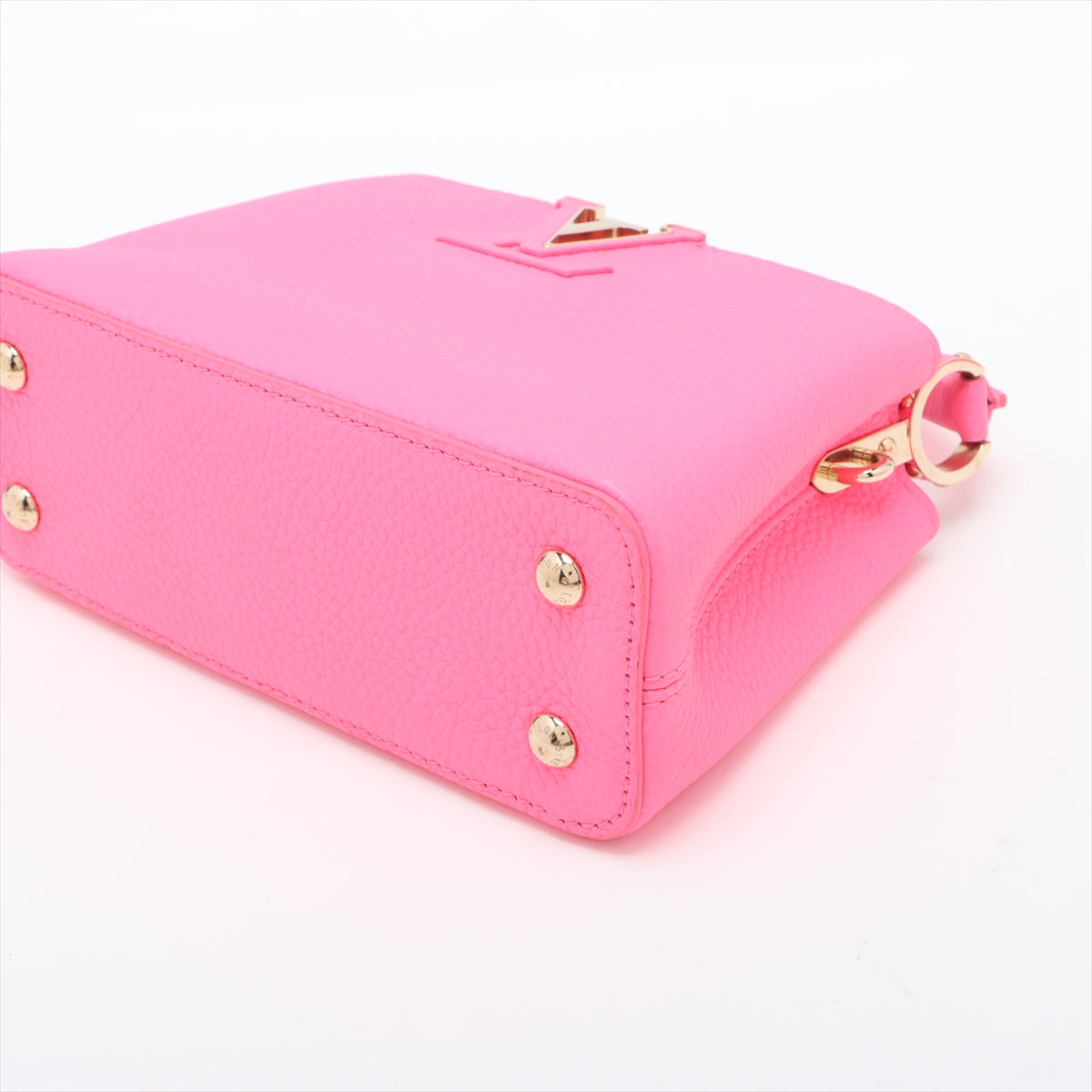 Capucines Mini Taurillon Leather Handbag Pink