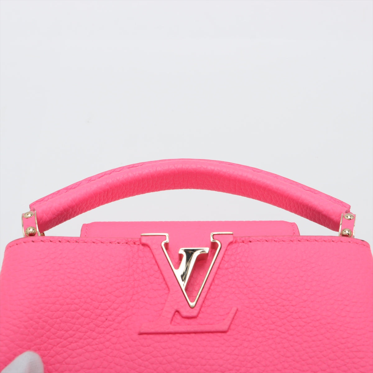 Capucines Mini Taurillon Leather Handbag Pink