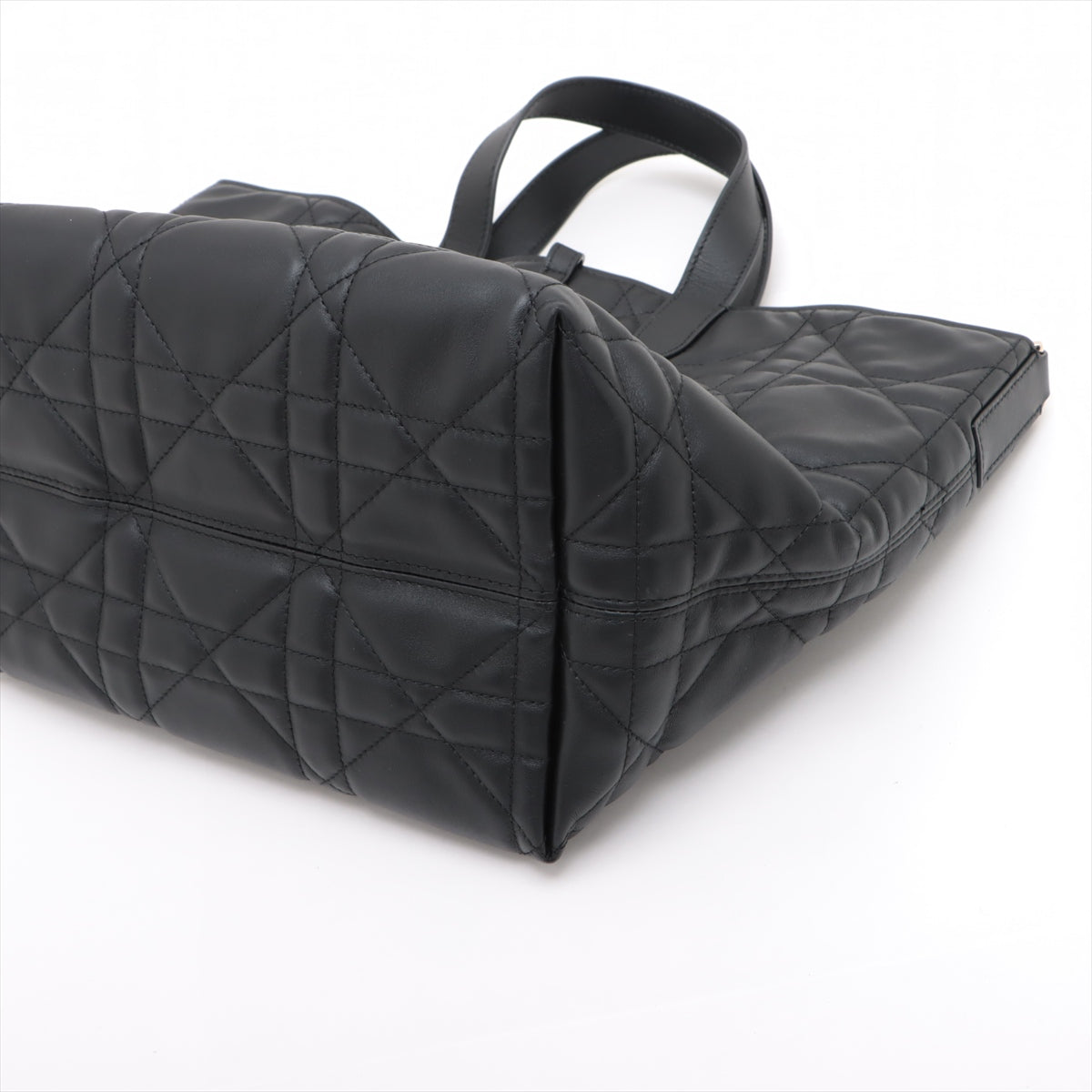Toujours Large Calfskin Leather Lucky Star Macrocannage 2-Way Handtasche Schwarz 