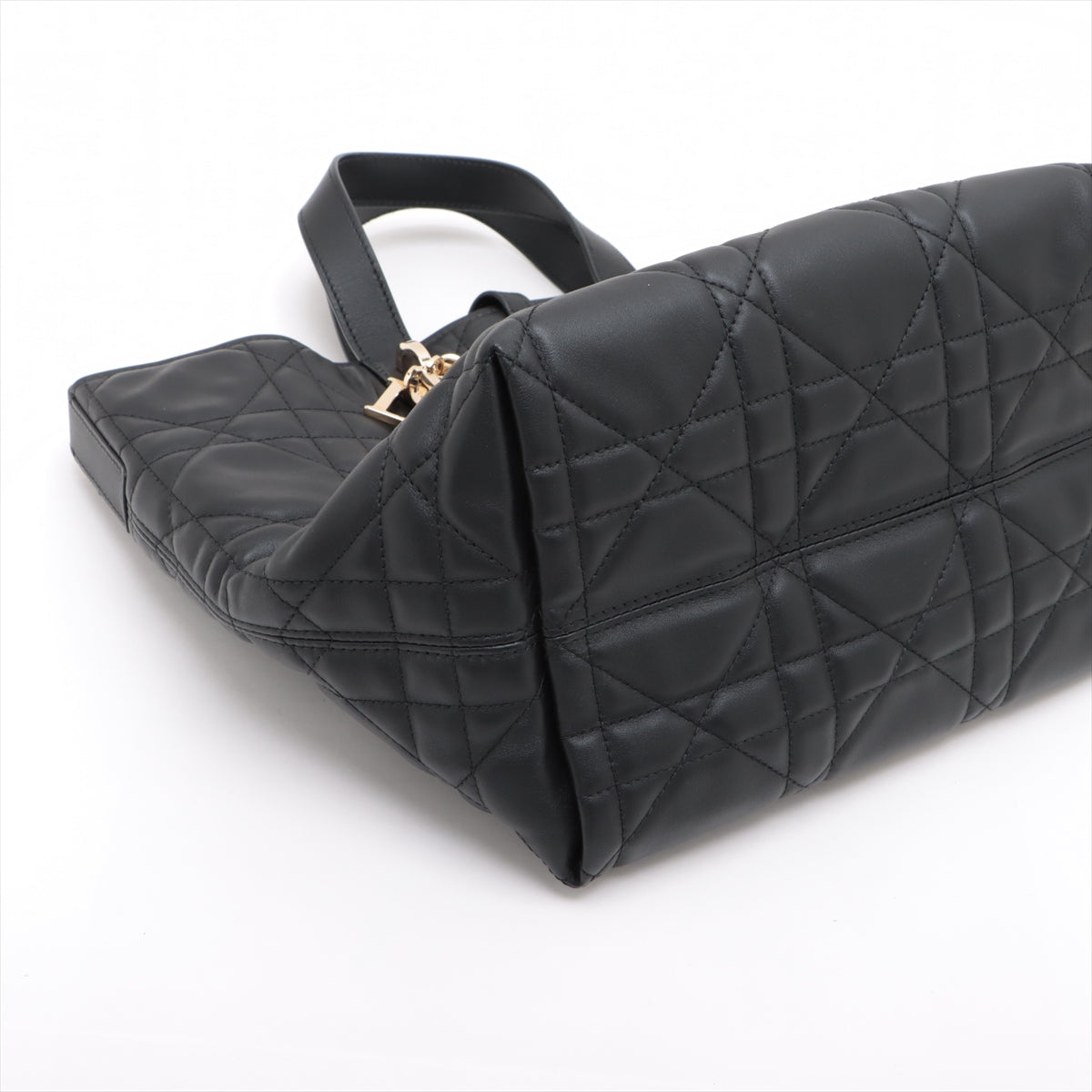 Toujours Large Calfskin Leather Lucky Star Macrocannage 2-Way Handtasche Schwarz 