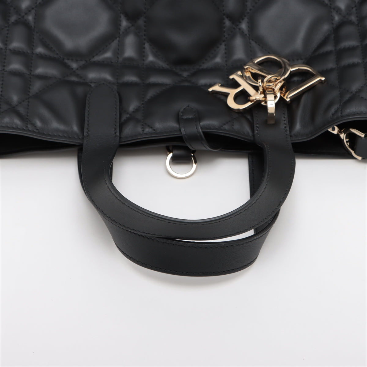 Toujours Large Calfskin Leather Lucky Star Macrocannage 2-Way Handtasche Schwarz 
