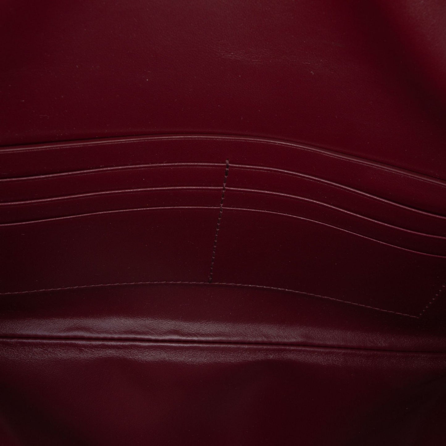 Second hand Bottega Veneta Andiamo Lambskin Leather Intrecciato Clutch Red - Tabita Bags