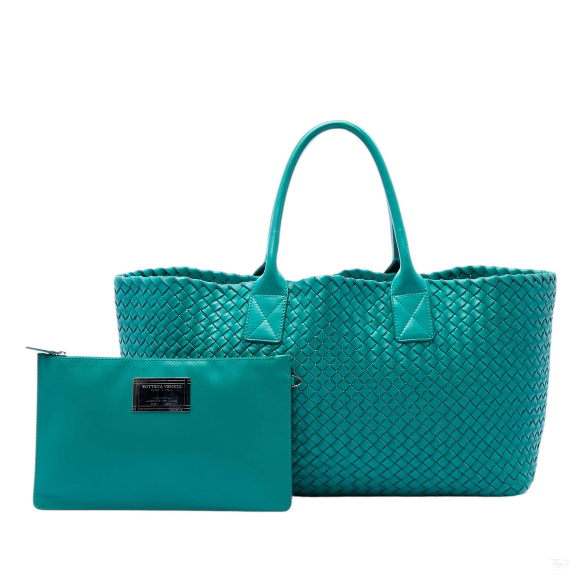 Second hand Bottega Veneta Cabat Medium Leather Intrecciato Tote Handbag Blue - Tabita Bags