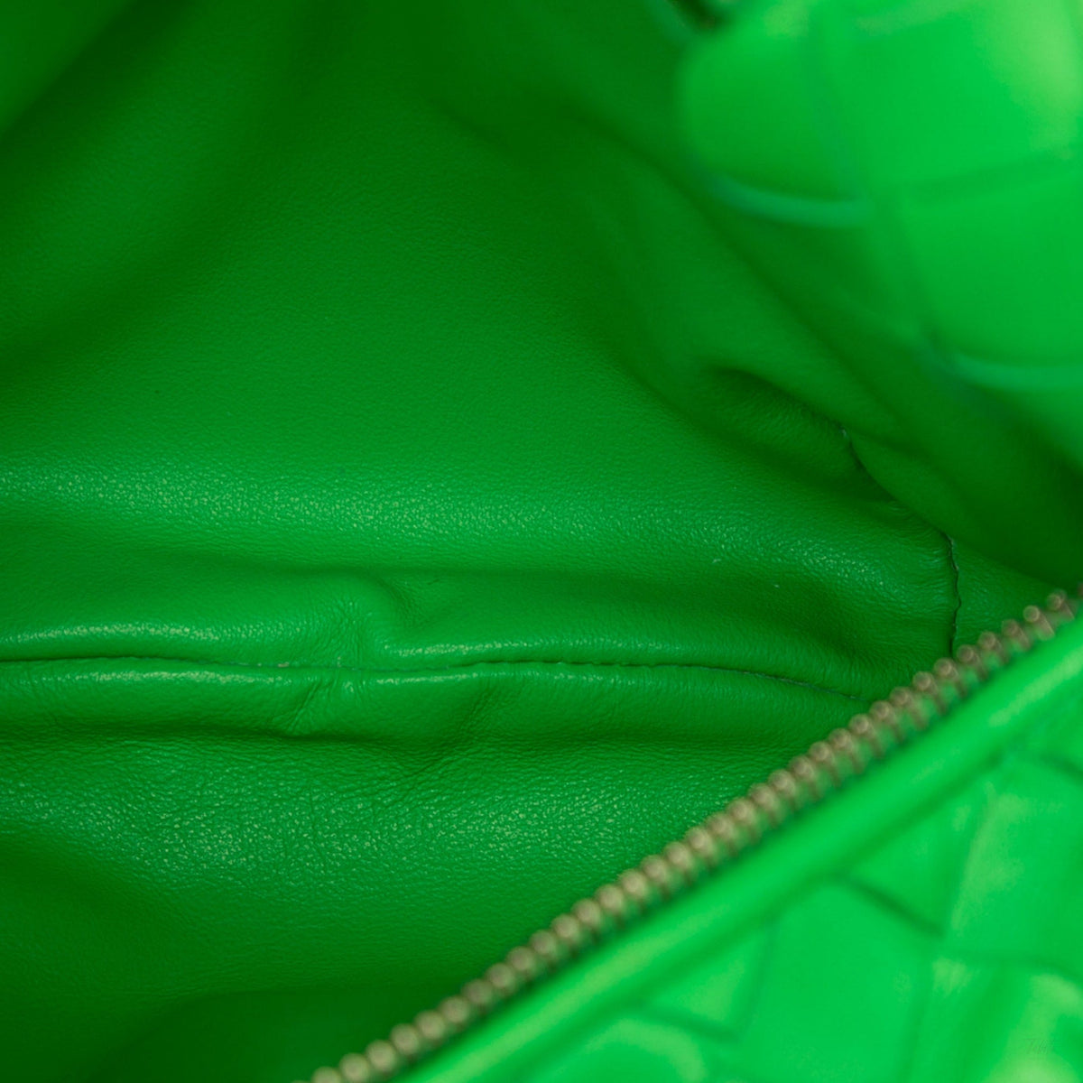 Second hand Bottega Veneta Jodie Mini Intrecciato Leather Hobo Handbag Green - Tabita Bags