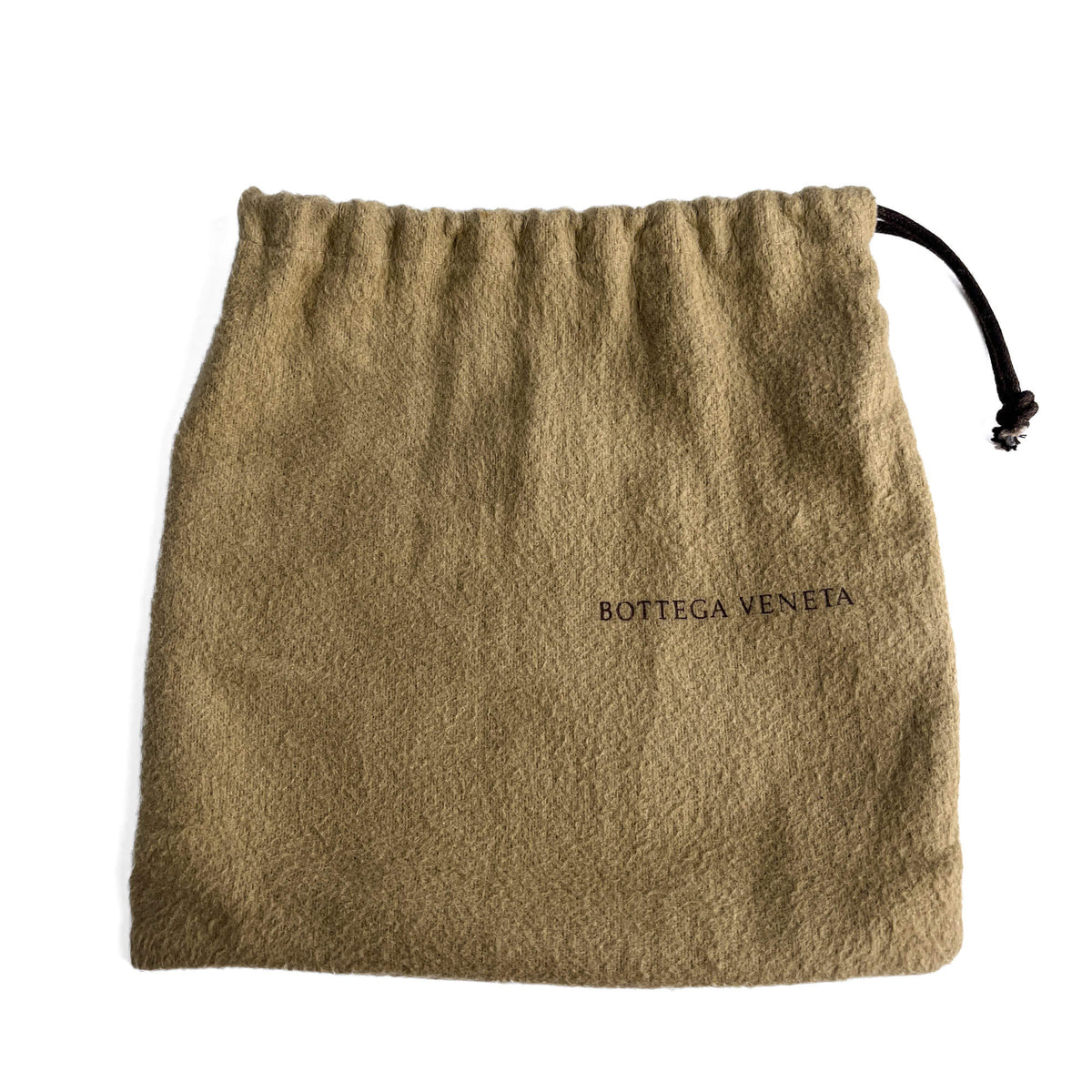 Second hand Bottega Veneta Knot Leather & Sequin Minauderie Clutch Bicolor - Tabita Bags