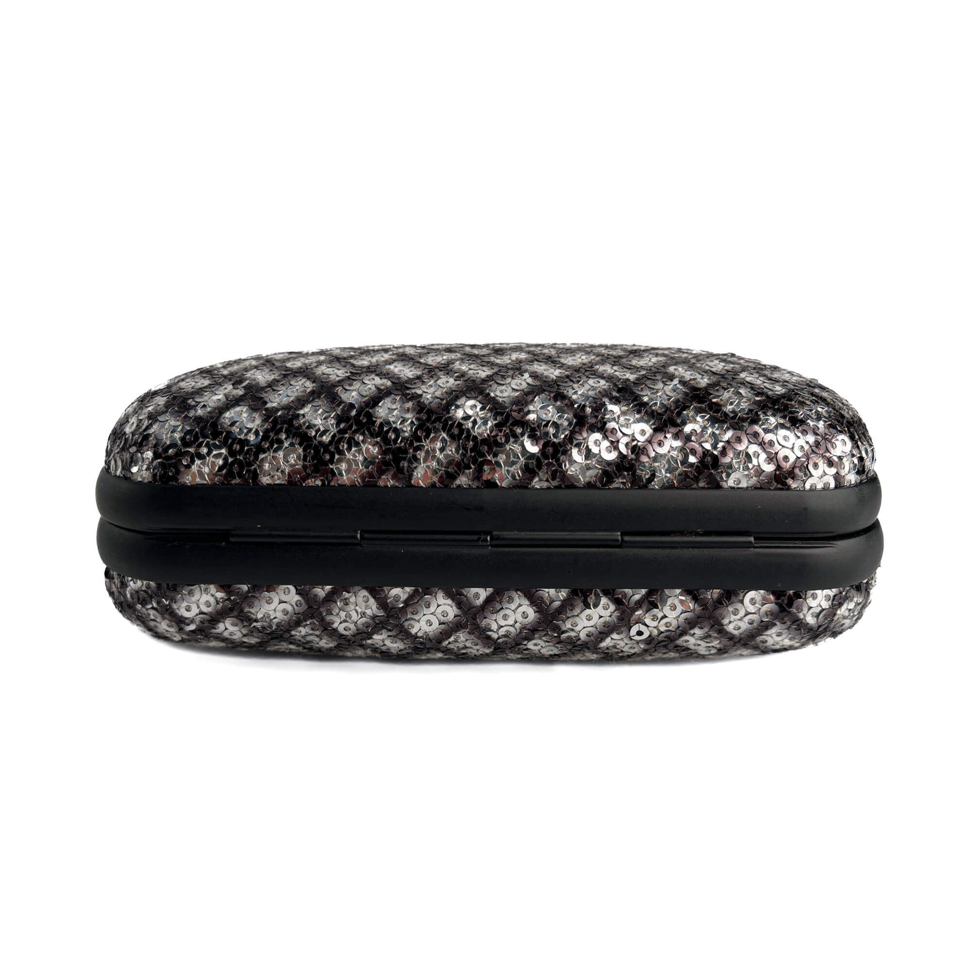 Second hand Bottega Veneta Knot Leather & Sequin Minauderie Clutch Bicolor - Tabita Bags