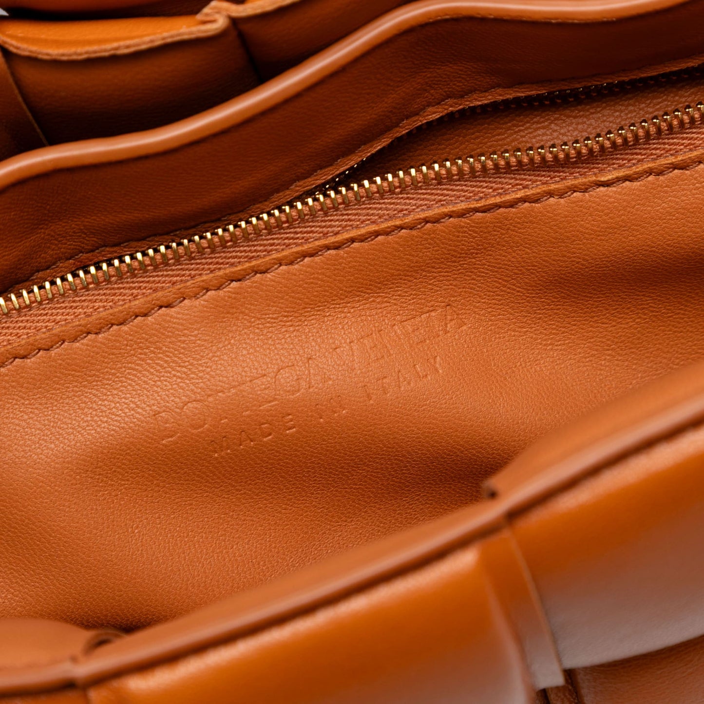 Second hand Bottega Veneta Padded Cassette Leather Crossbody Orange - Tabita Bags