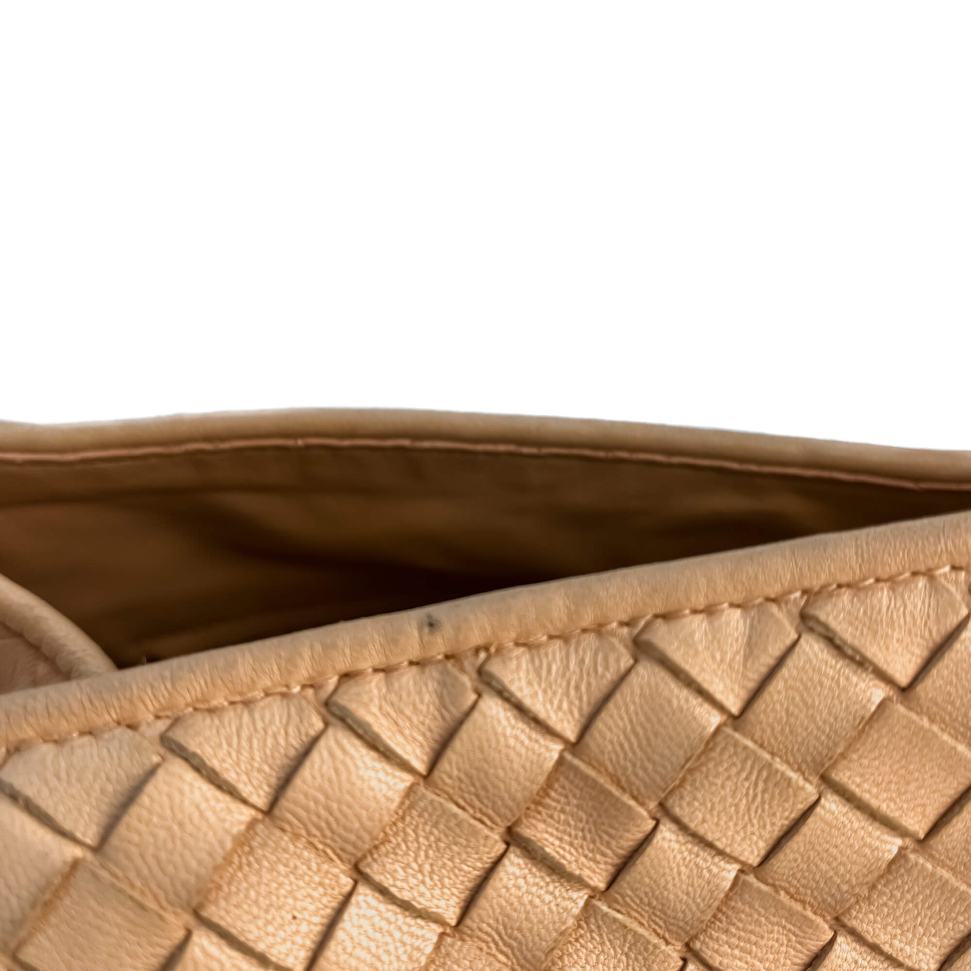 Second hand Bottega Veneta Parachute Leather Tote Handbag Sand - Tabita Bags