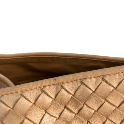 Second hand Bottega Veneta Parachute Leather Tote Handbag Sand - Tabita Bags