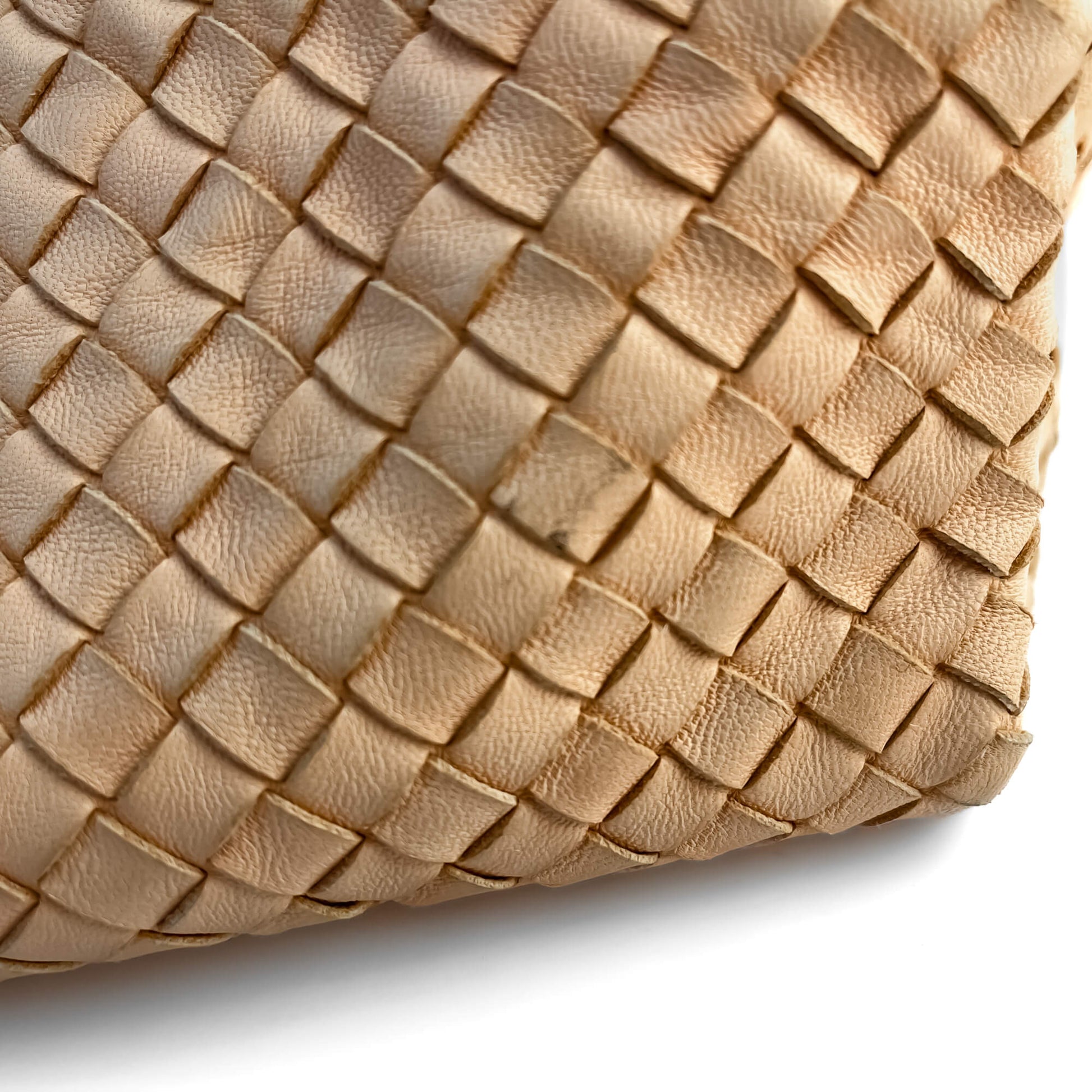 Second hand Bottega Veneta Parachute Leather Tote Handbag Sand - Tabita Bags