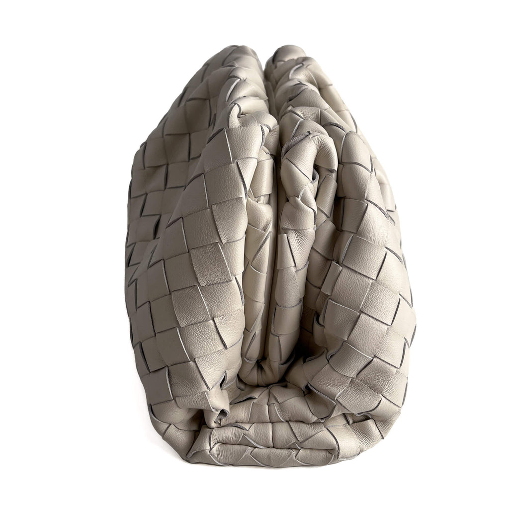 Second hand Bottega Veneta Pouch Small Intrecciato Leather Pouch Clutch White - Tabita Bags