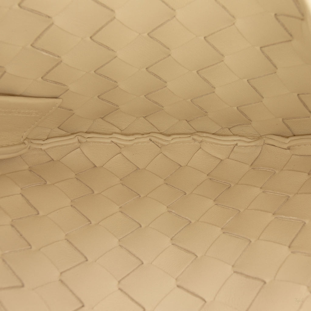 Second hand Bottega Veneta Sardine Lambskin Leather Crossbody Floral Beige - Tabita Bags